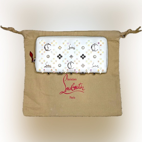 Christian Louboutin Handbags - CHRITIAN LOUBOUTIN ❤️❤️ PANETTONE LOUBINTHESKY SEVILLE WHITE